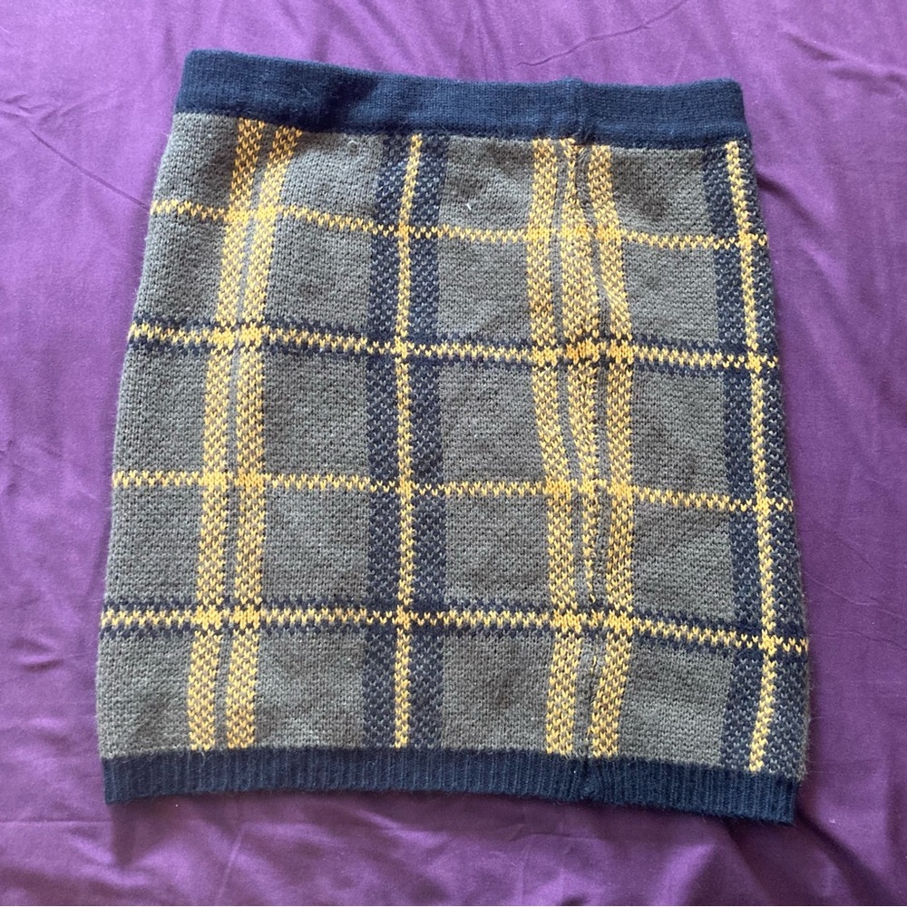 Plaid mini skirt